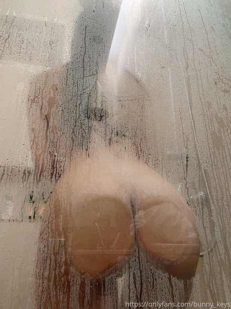 Bunny Keys_ ポルノスター ヌード 写真