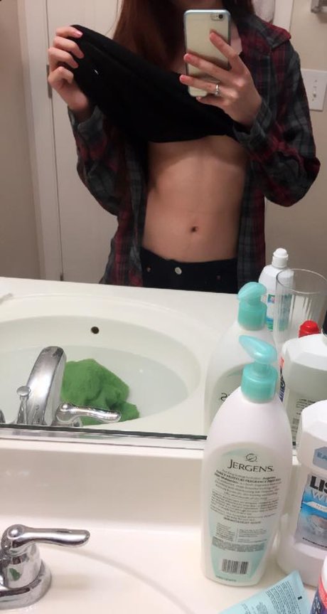 _Nancy Tran トップモデル 写真