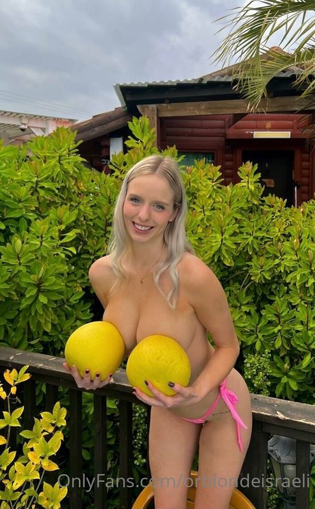 ゲイのラフなOnlyFans ポルノグラフィック 写真