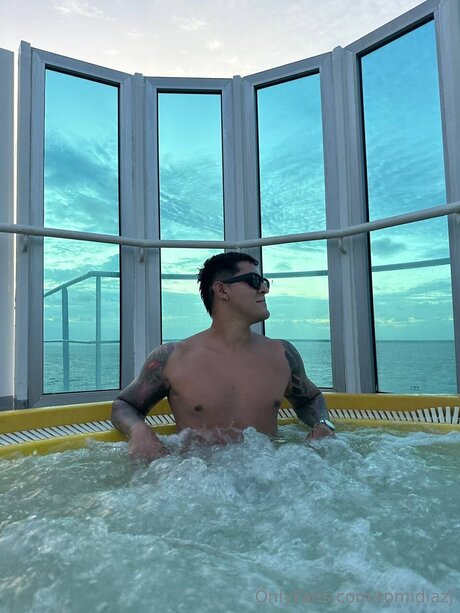 Tomidiazj ポルノ女優 ギャラリー