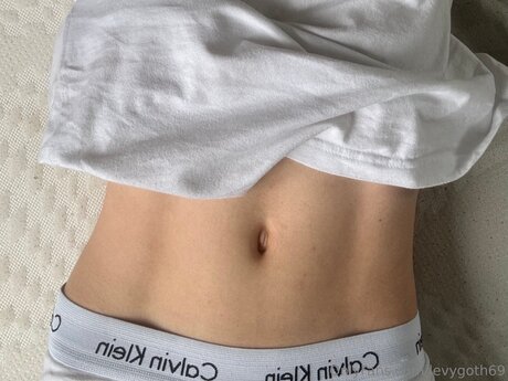 Levygoth69 独占女優 写真