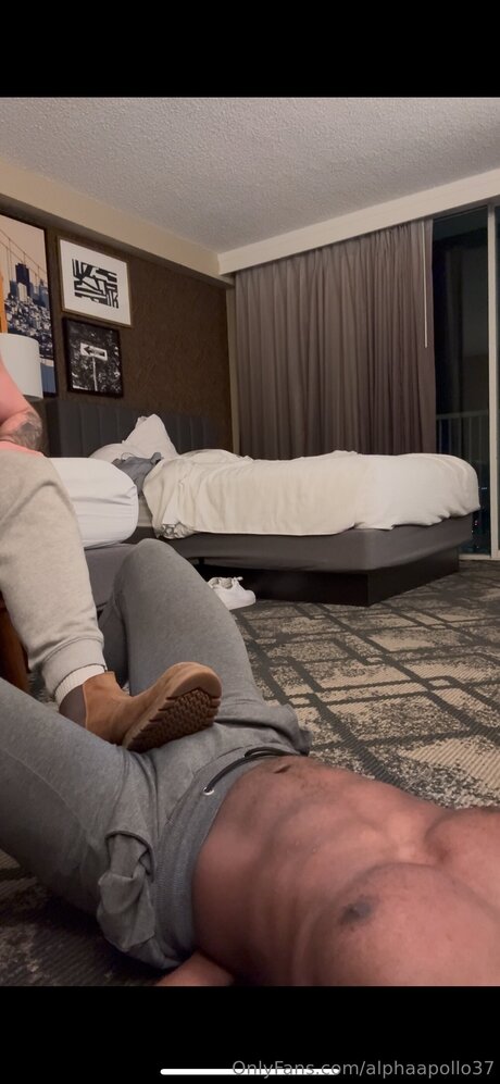 Alphaapollo37 xxxポルノスター 画像