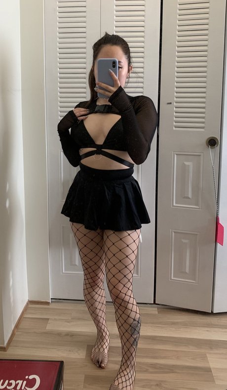 Sluttyasiankitten ポルノスター 高品質 ギャラリー