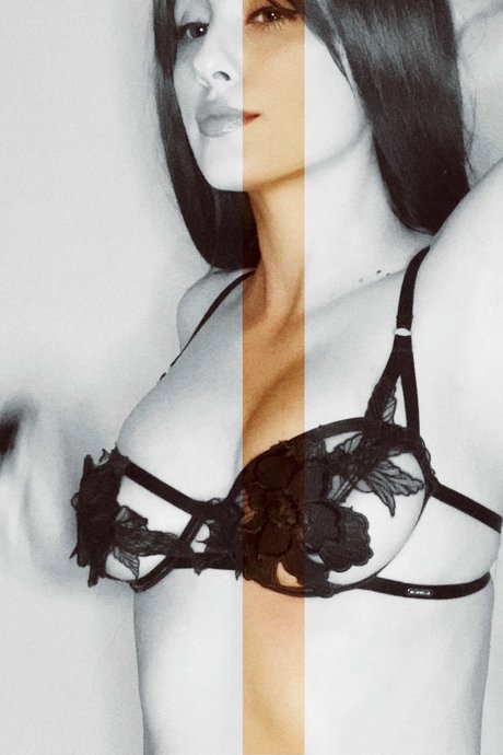 妻のアナルOnlyFans 美しい裸 写真