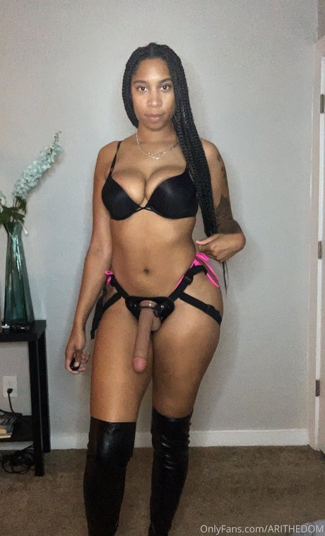 Aritheamazon Ari T 無料スター 写真