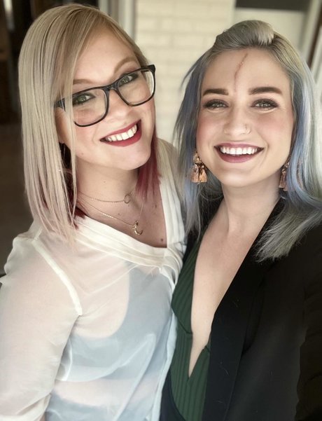 Katrina Zurick エロティック女優 写真