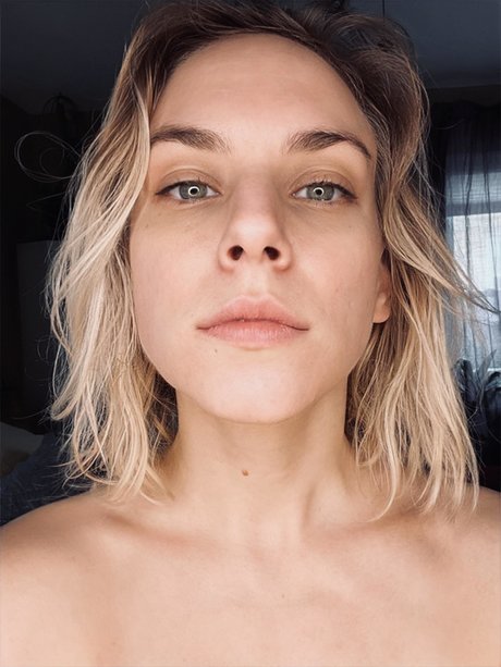 ビンボオンリーファンズ セクシーxxx 写真