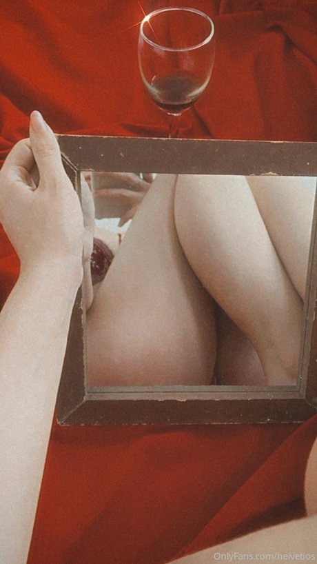 Oriana Valentine ホットなポルノスター ギャラリー