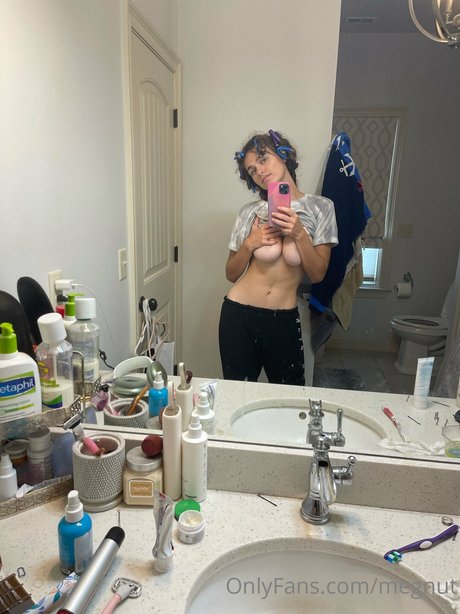 ゲイのラフなOnlyFans 無料 写真