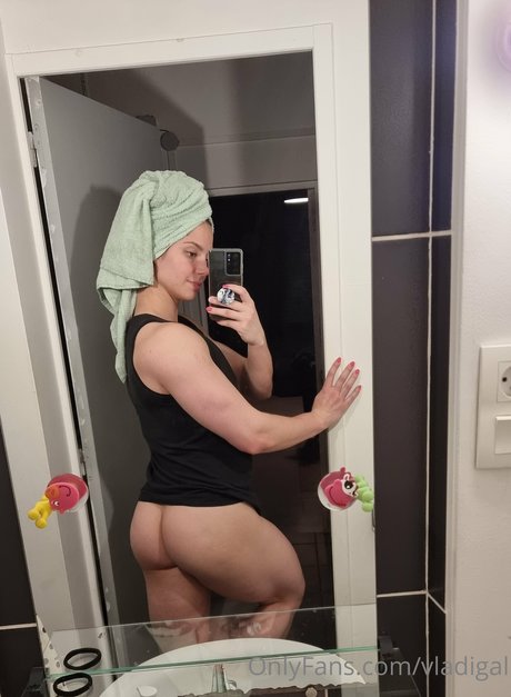 巨根ゲイOnlyFans 無料セックス 写真