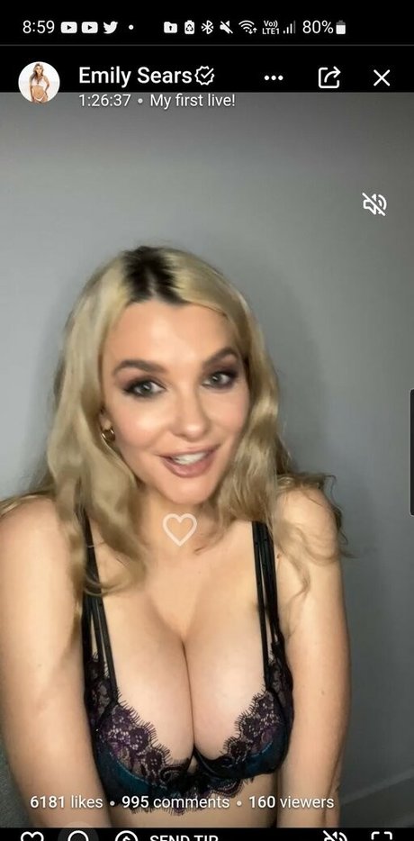 レズビアンセックスOnlyFans セクシー 写真