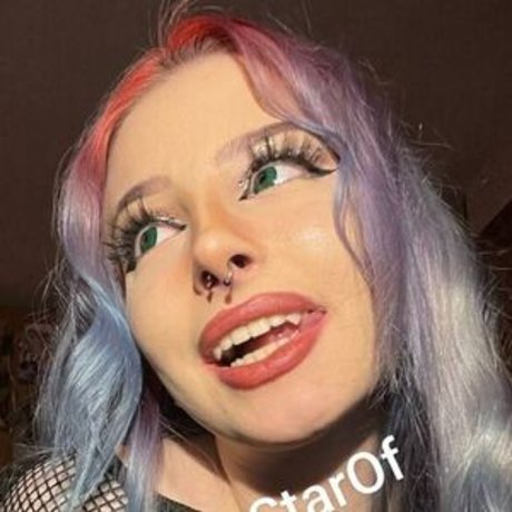 エモオンリーファン セクシーヌード 写真