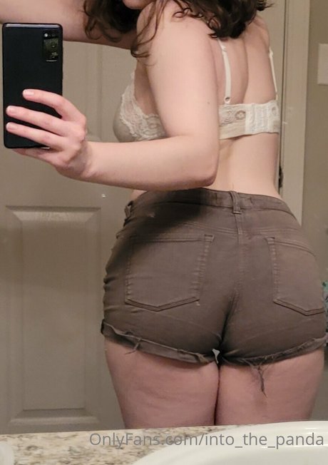 Laine トップスター 写真