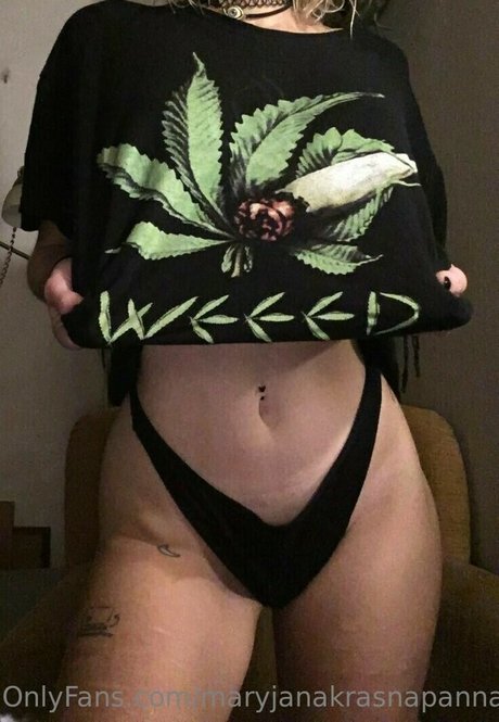 アヘ顔 OnlyFans セクシー 写真