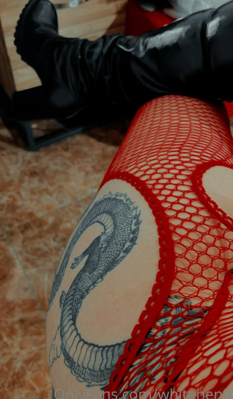 White Hen セクシー女優 写真