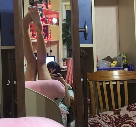 zzzaychonok 高品質のポルノスター 画像