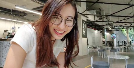 Zumi ポルノモデル 画像