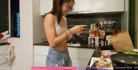 Zumi ポルノスター トップ 画像