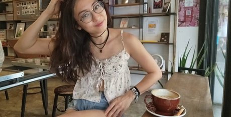 水中オンリーファン ホット 写真