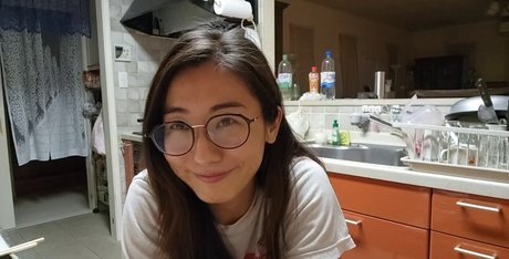 Zumi ポルノスター エロティック 写真