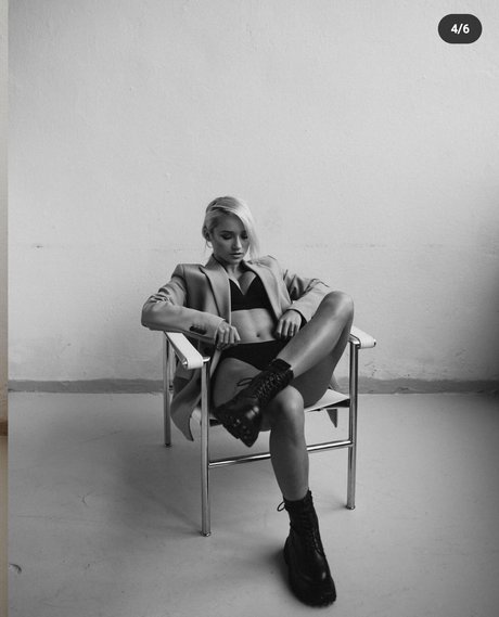 Zuzana Kardos ポルノ女優 ギャラリー