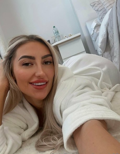 Katezb03 エロティックなスター ギャラリー