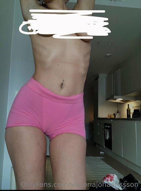 Viktoria Johansson ヌードスター 写真