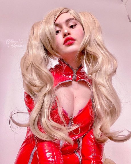 Willow neptune かわいいスター 写真