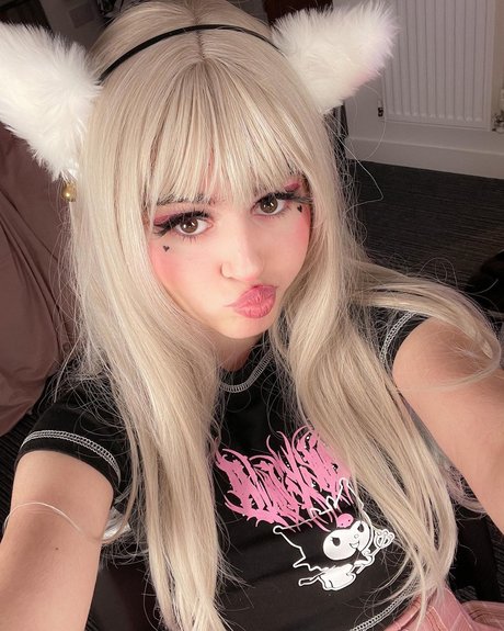 Willow neptune 裸のスター アーカイブ