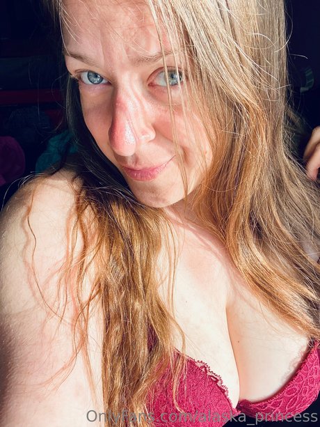 主観視点のアジア人OnlyFans アートヌード 写真