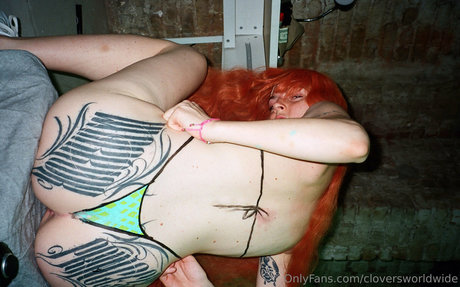 ゴスアジアンOnlyFans HD 写真