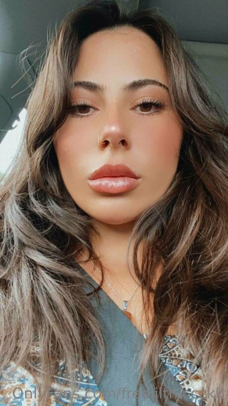 ティーンヌードOnlyFans 裸 画像