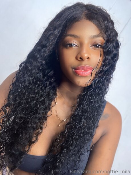 Hottie Mila かわいいスター 写真