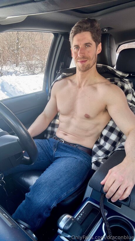 ハンズオンリーファン ポルノ 画像