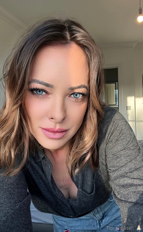 Britishbrin エロティックなスター ギャラリー