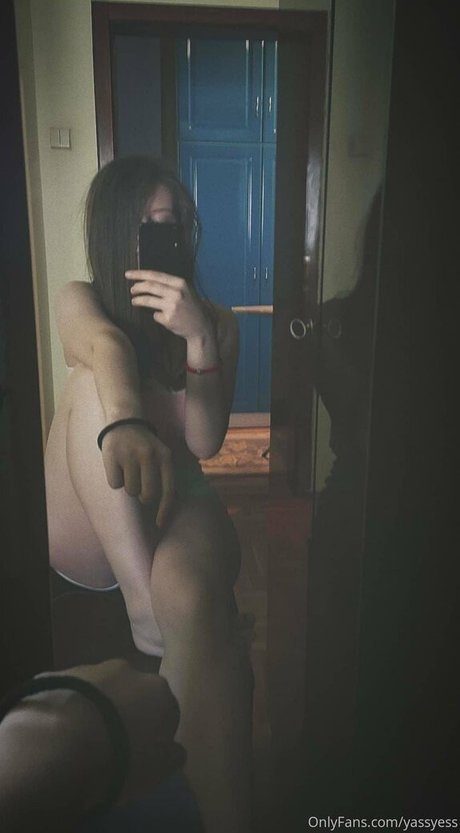 Jovana Radisavljevic ヌードモデル 写真