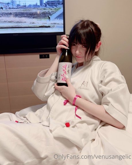 チンコを持つ女たち OnlyFans 無料裸 アーカイブ