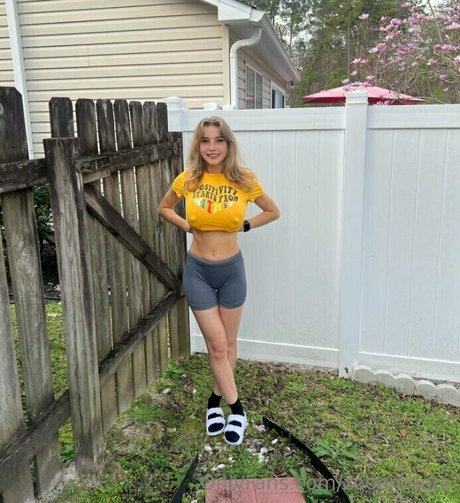 zooemoore 高品質のスター 画像