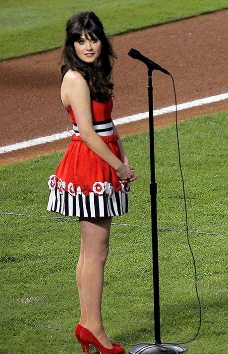 Zooey Deschanel ヌード女優 画像