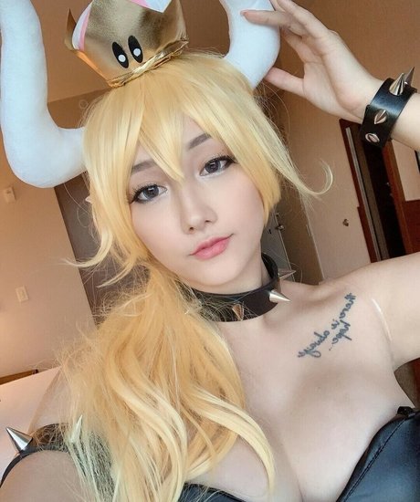 アジア人トゥインクOnlyFans ヌード 写真