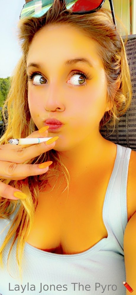 Layla Jones 女優 アーカイブ