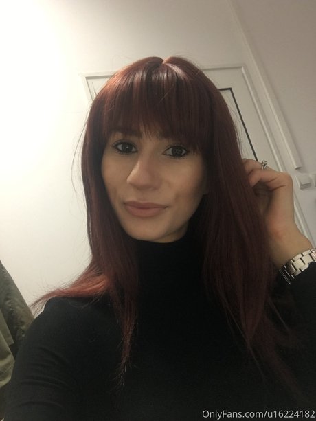 Radosveta ポルノスター セクシー 写真