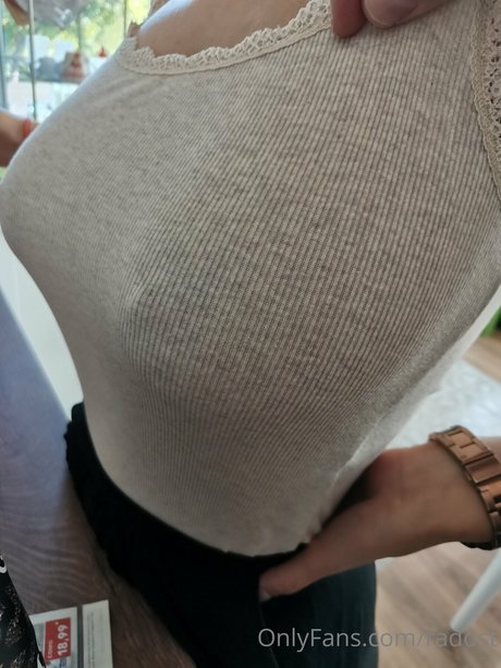 Radosveta ポルノスター 写真