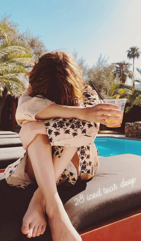 Zoey Deutch かわいいスター ギャラリー