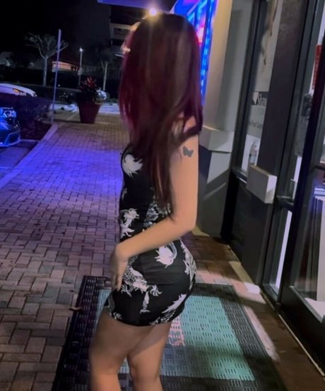 zoeycyberr セックスポルノスター 写真