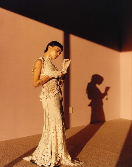 Zoe Kravitz ヌードモデル 写真