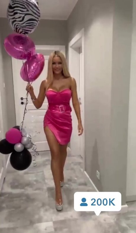 エモオンリーファン アートヌード 画像