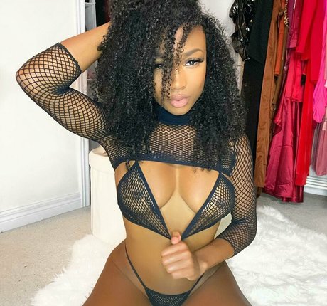 zenyogababevip アートスター 写真