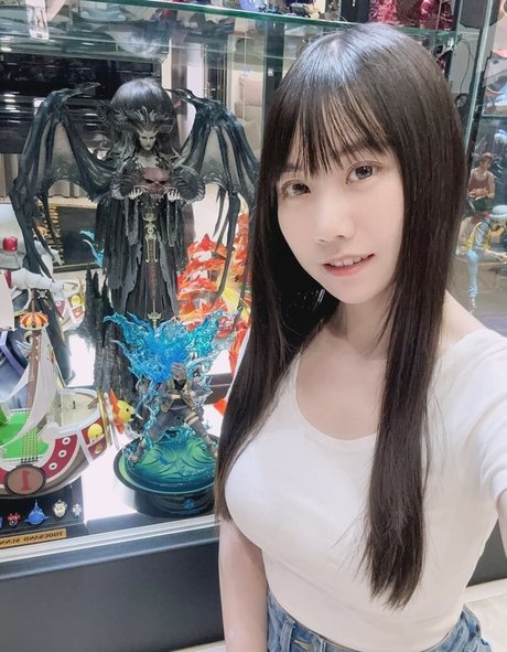 アジア人痴女OnlyFans ヌード 画像