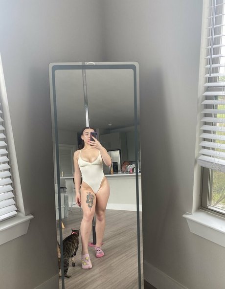 therubiered セクシーモデル 画像